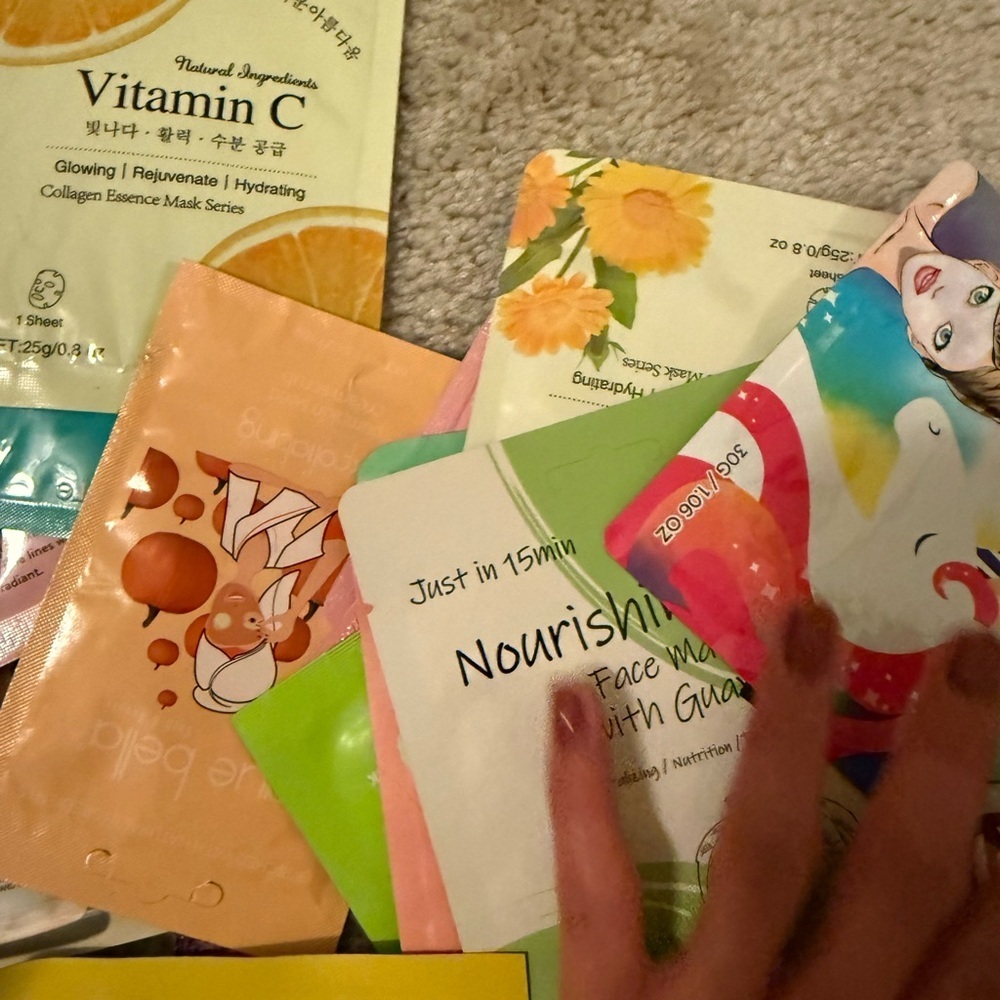 24 Face Mask Bundle - Picture 4 of 4